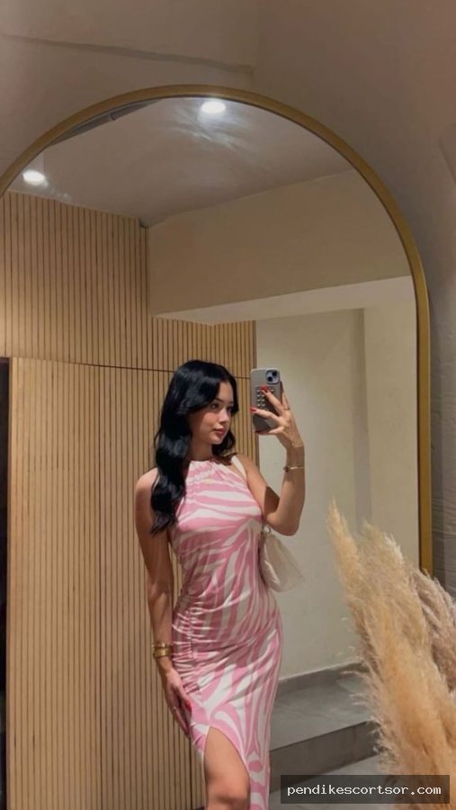 Pendik seçkin escort bayan Damla: Özenli hizmet anlayışı